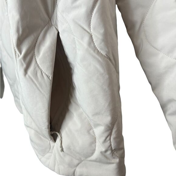 Lululemon Men’s Cream New Year Quilted Light Insulation Jacket Medium - Picture 12 of 16